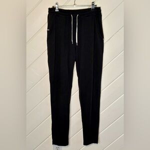 Vuori Men’s Ponto Performance Pant in DreamKnit Fabric, Black Heather, Medium